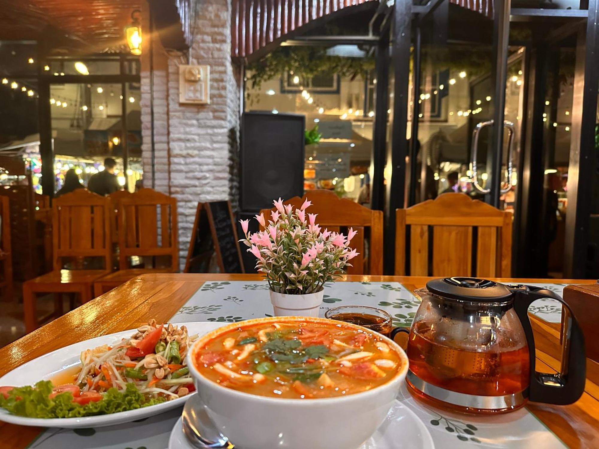Bt Hotel Kata Beach Екстер'єр фото